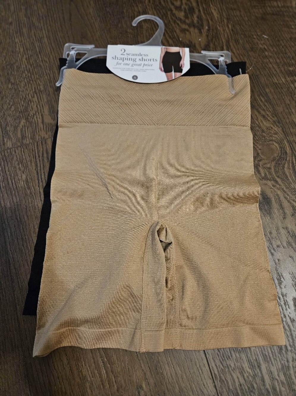 Cato Women’s Seamless Shaping Shorts in Tan and Black